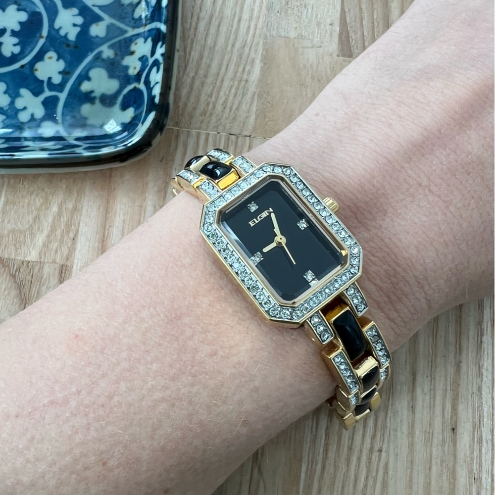 Elgin ladies octagonal black dial gold tone dress watch NEW BATTERY